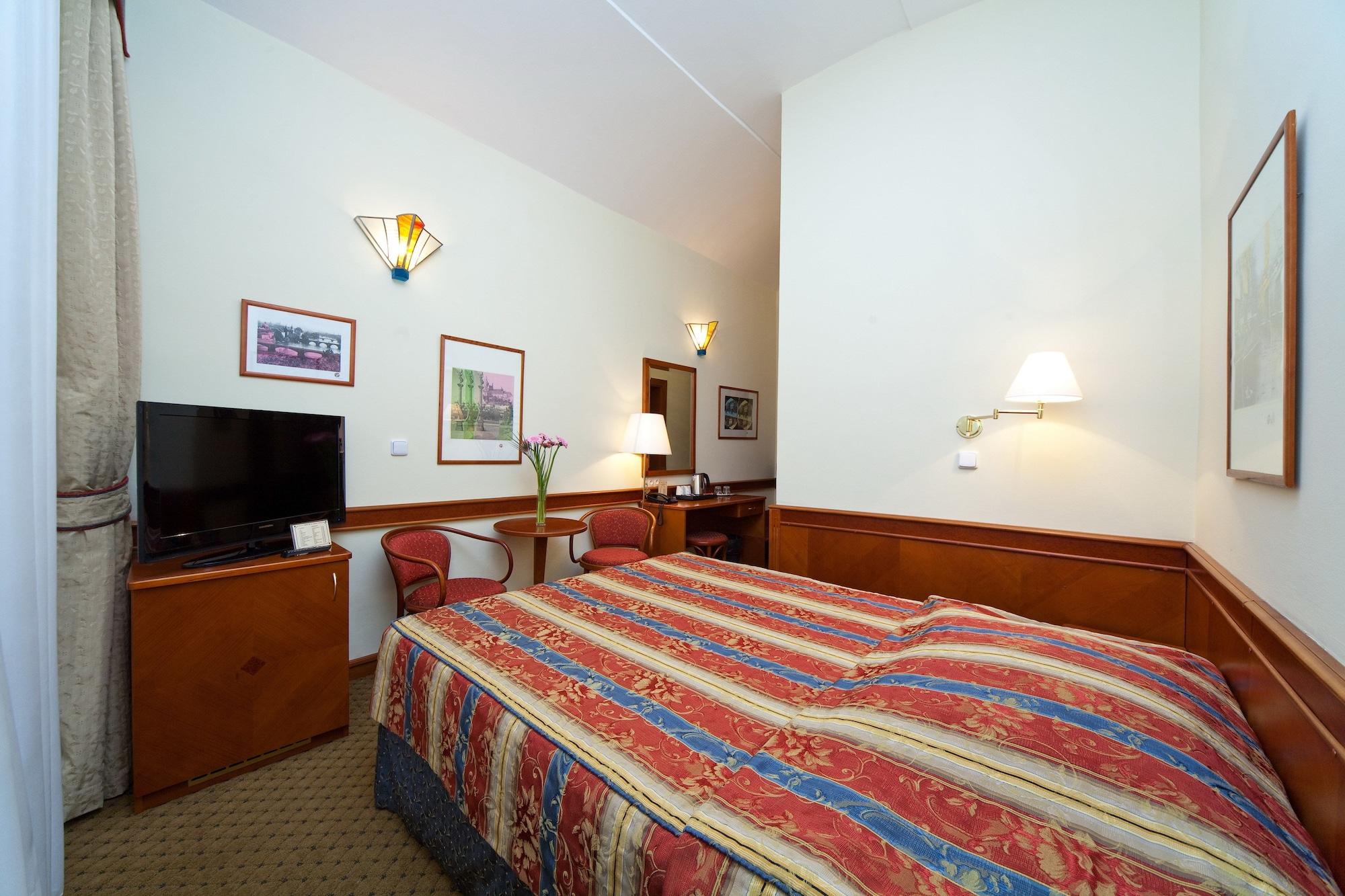 Boutique Hotel 16 Praha Bagian luar foto