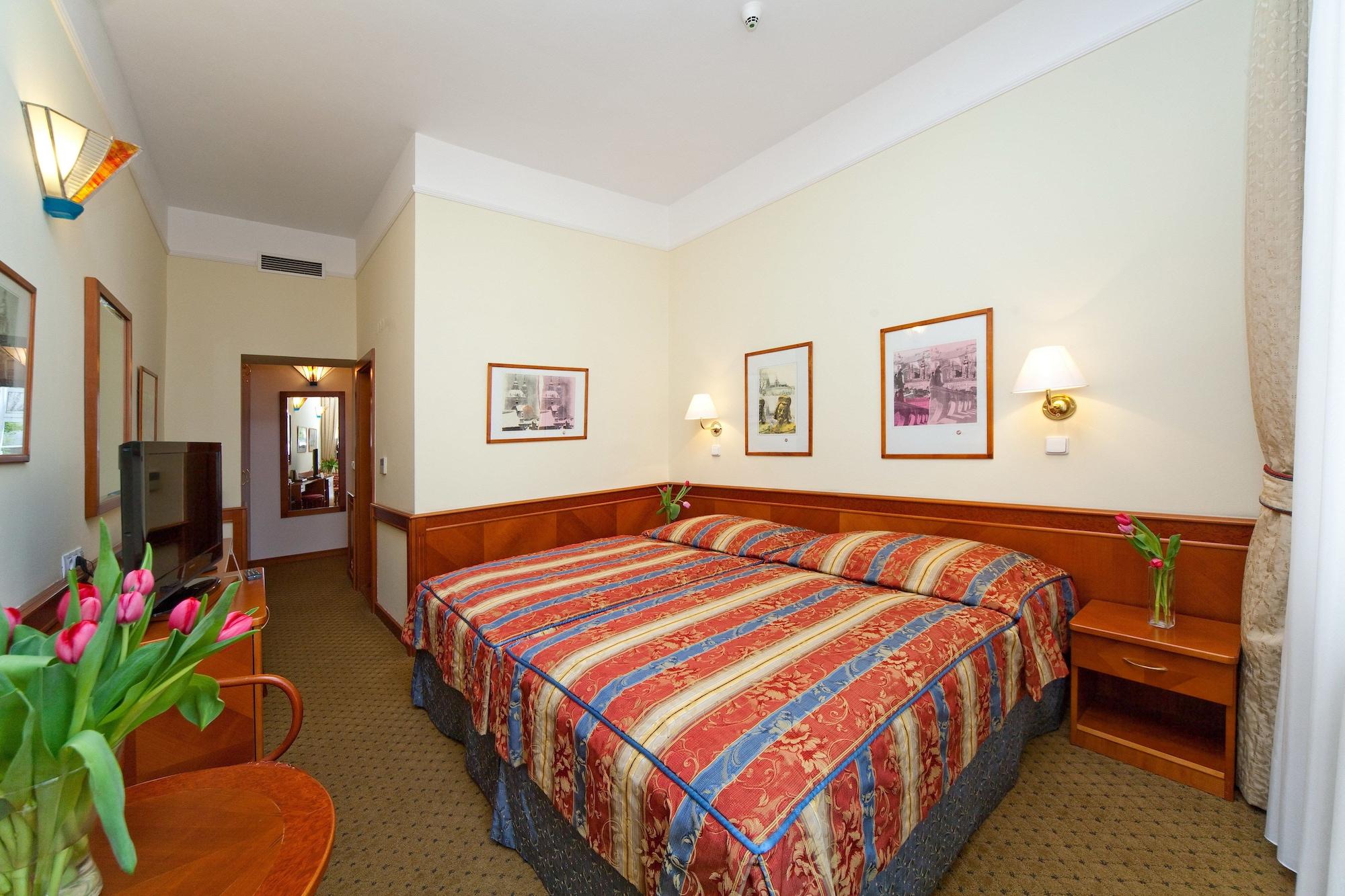 Boutique Hotel 16 Praha Bagian luar foto