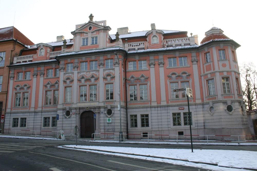 Boutique Hotel 16 Praha Bagian luar foto