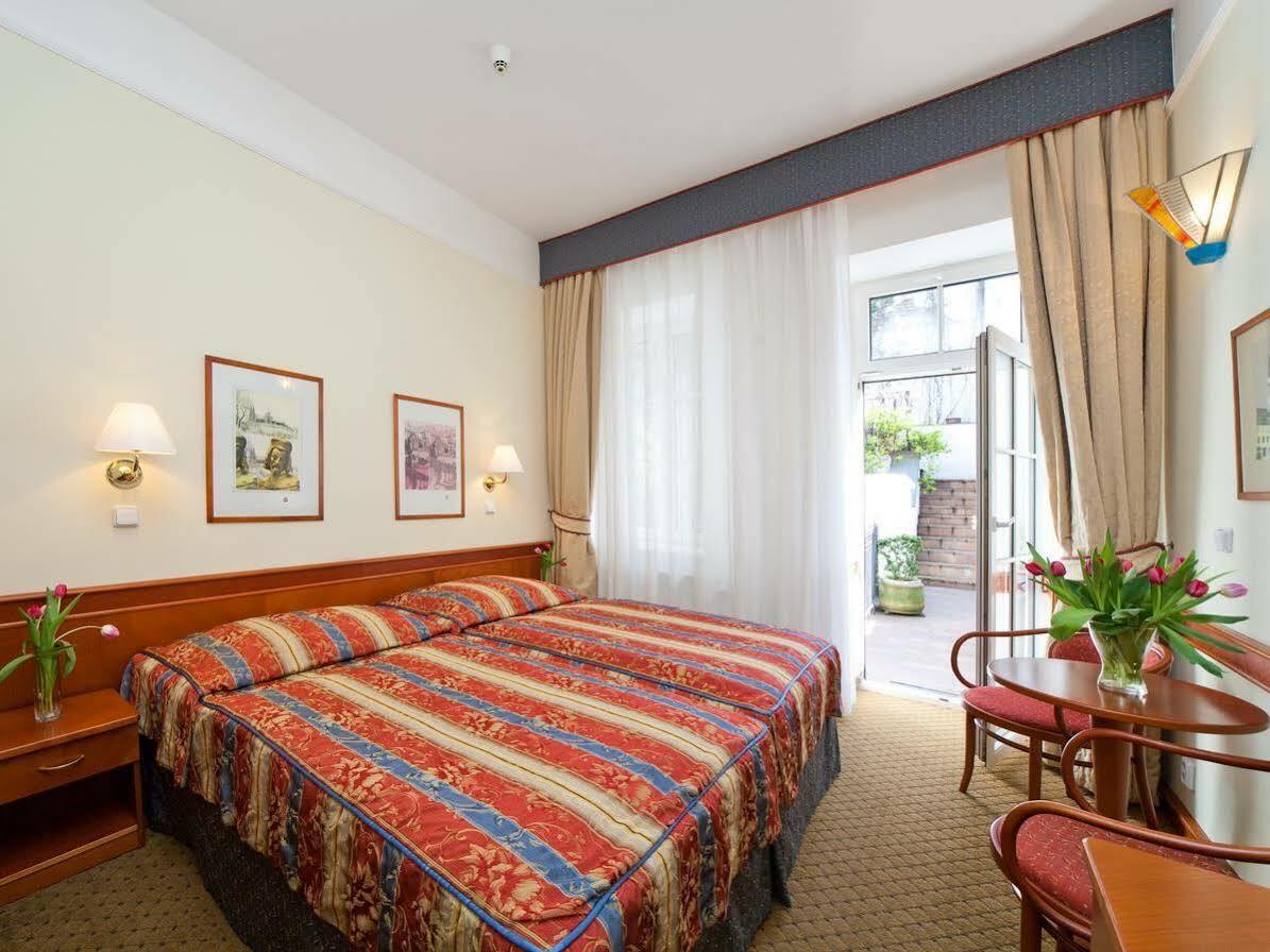 Boutique Hotel 16 Praha Bagian luar foto