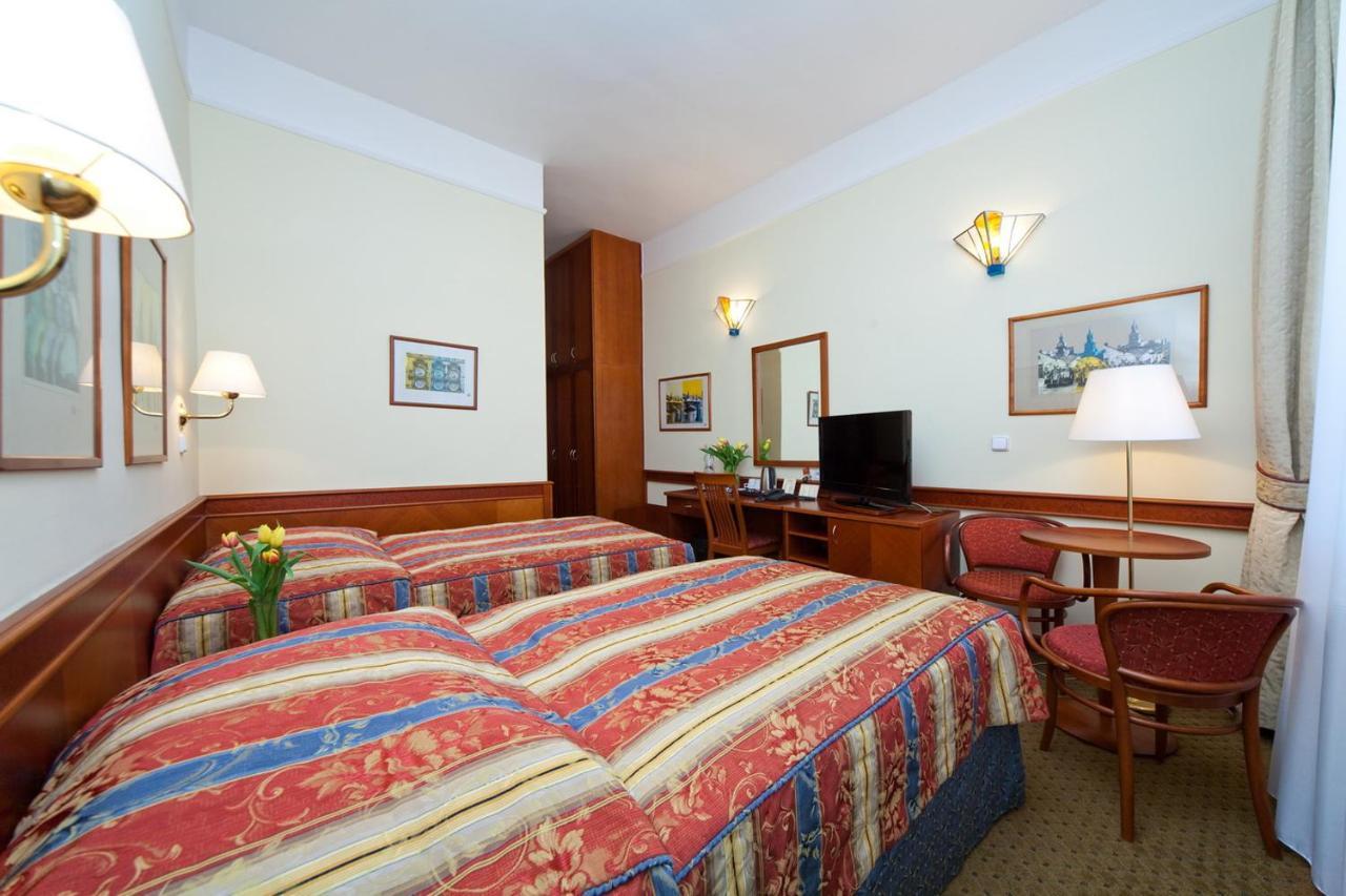 Boutique Hotel 16 Praha Bagian luar foto
