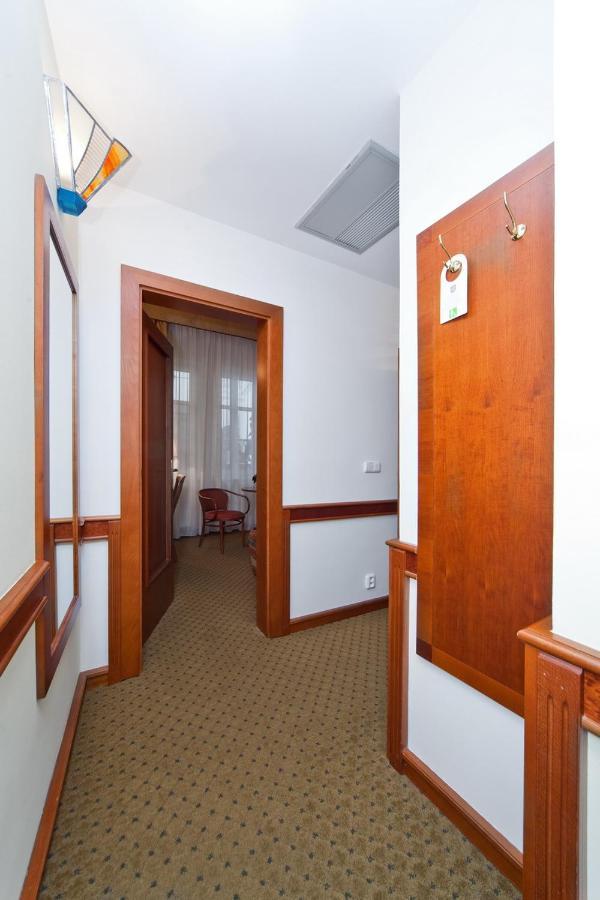 Boutique Hotel 16 Praha Bagian luar foto