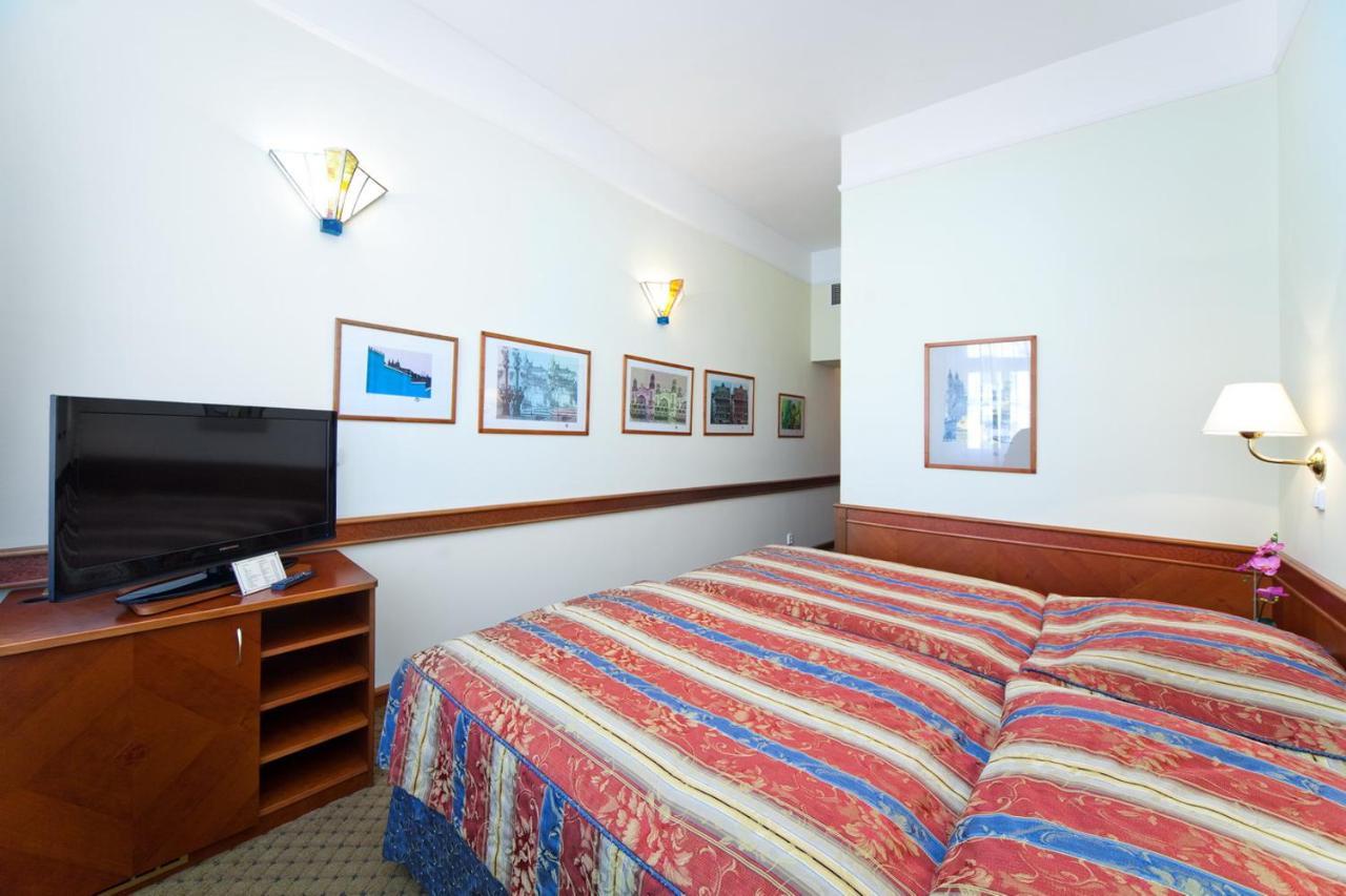 Boutique Hotel 16 Praha Bagian luar foto